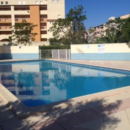 Climatise T3 Avec Piscine, Parking Prive, Proche Plages Et Aqualand, Cap D'agde, 6 Pers. - Fr-1-607-44 Apartmán *